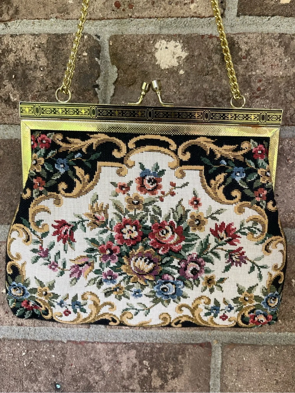 Vintage Floral Tapestry Needlepoint Purse Gold Chain Kiss Lock Handbag